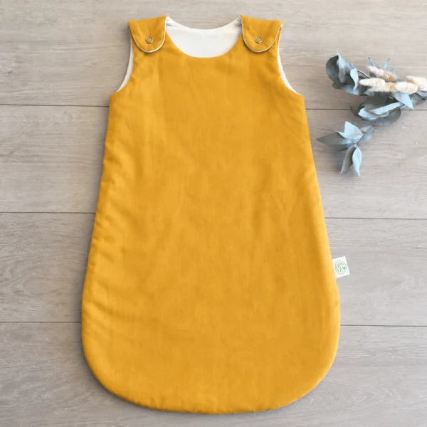 Gigoteuse-simple-tog-2_5-jaune-moutarde-en-coton-bio-Pitigaïa Gigoteuse simple tog 2,5 imprimé jaune moutarde en coton bio Pitigaïa