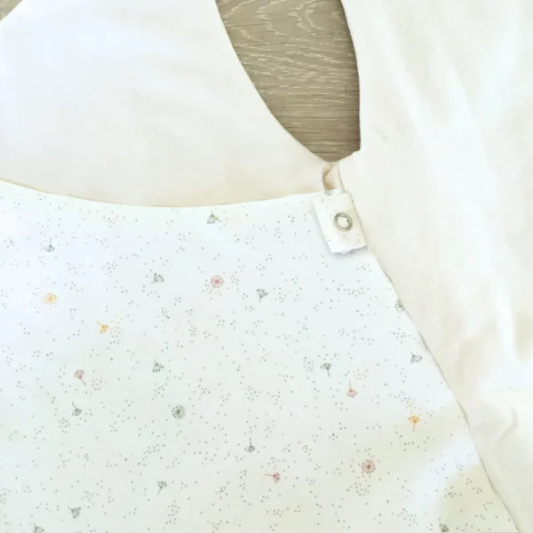 gigoteuse cache-coeur détail fermeture intérieure gigoteuse cache-coeur détail fermeture intérieure